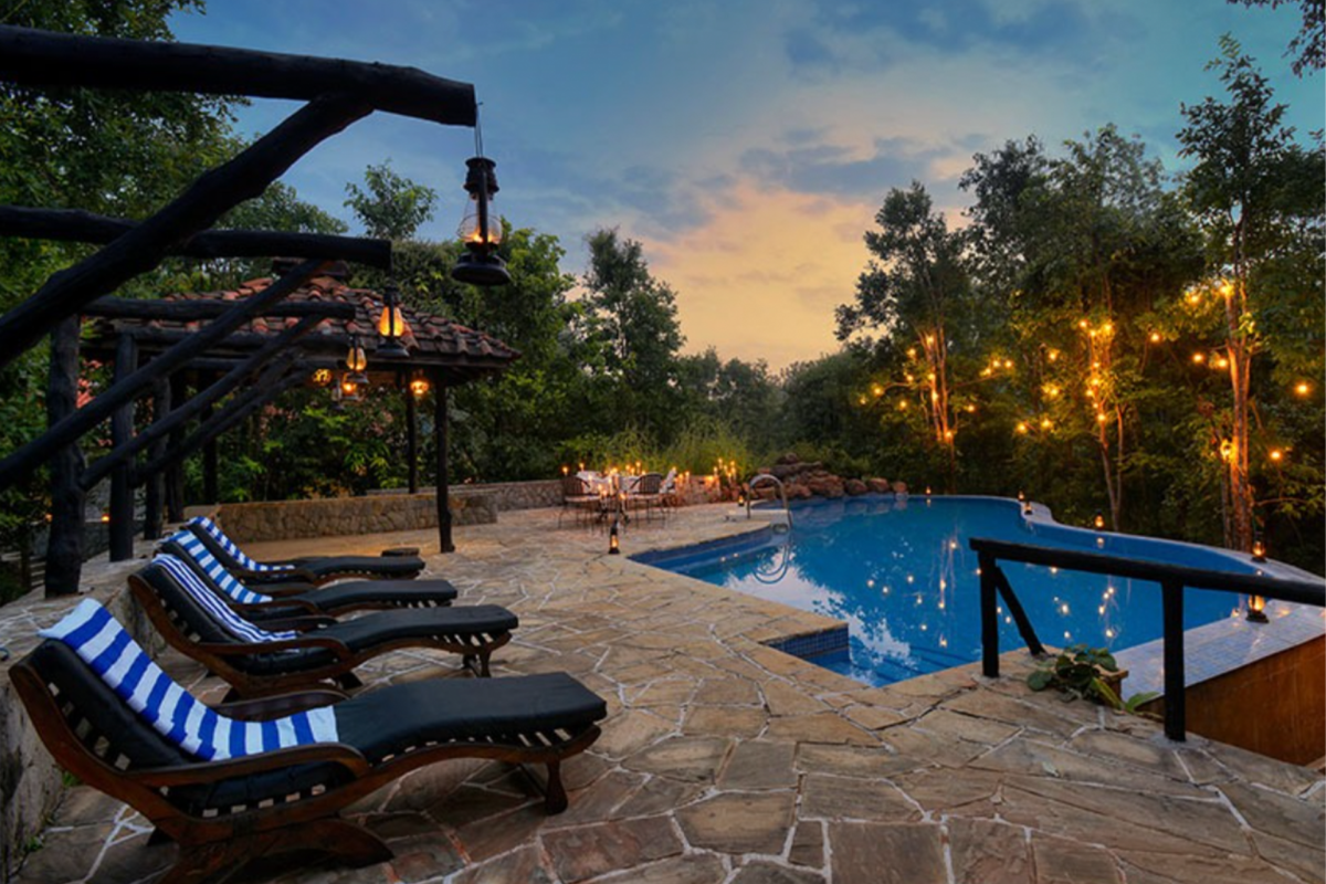 Kanha Earth Lodge | Ameliya Safaris